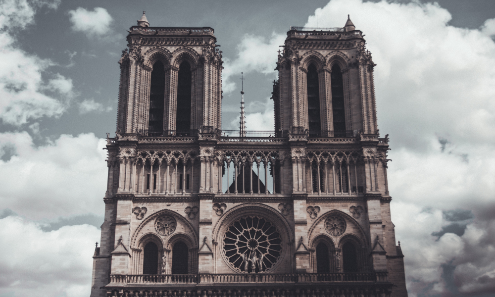 Notre Dame, Tiger Woods, and the Mission of Holy Week